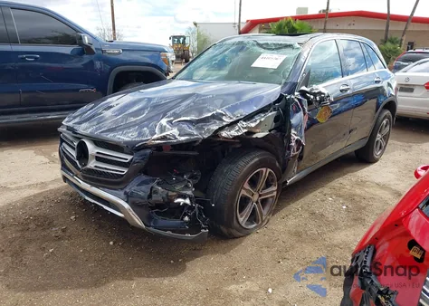 2016 Mercedes-Benz Glc 300 z USA, uszkodzony, nr VIN WDC0G4JBXGF069315